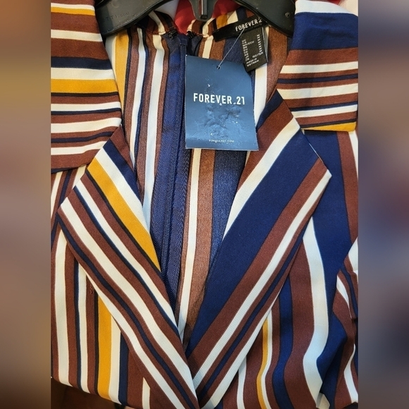 NWT Forever 21 Jumpsuit/Romper stripes Small - Picture 11 of 15